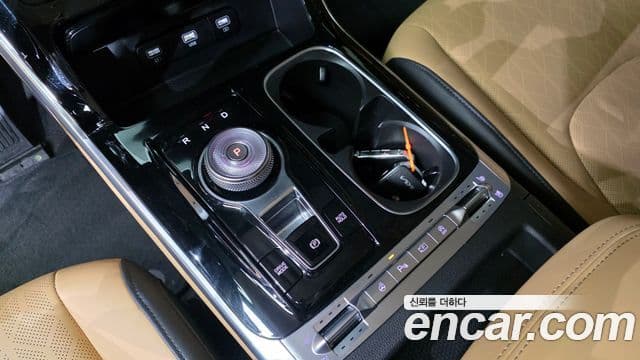 Kia Carnival 2022 — Photo 8/20