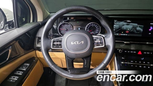 Kia Carnival 2022 — Photo 19/20