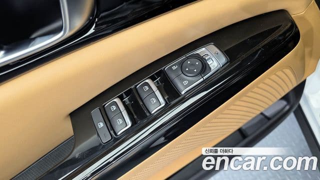Kia Carnival 2022 — Photo 14/20