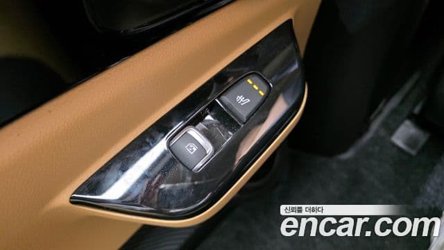 Kia Carnival 2022 — Photo 2/20