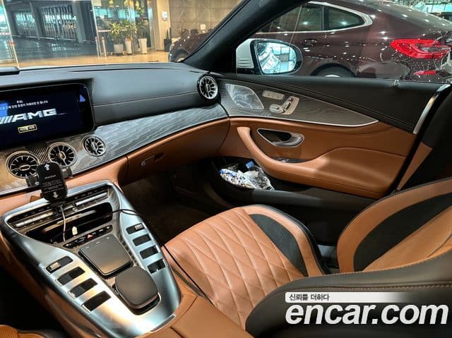 Mercedes-Benz AMG GT 2023 — Фото 3/20