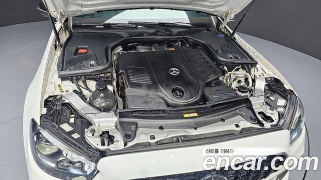 Mercedes-Benz E-Class 2021 — ფოტო 6/20