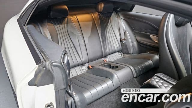 Mercedes-Benz E-Class 2021 — ფოტო 12/20