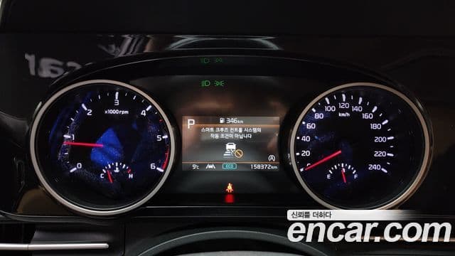 Kia Carnival 2021 — Фото 8/20