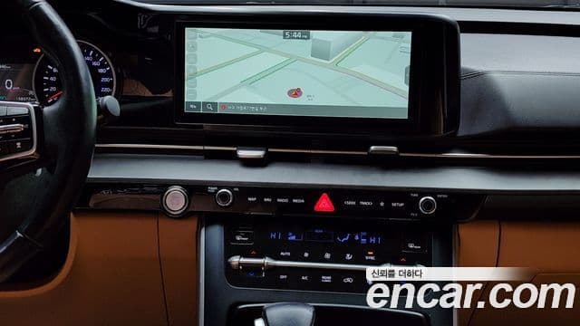 Kia Carnival 2021 — Фото 15/20