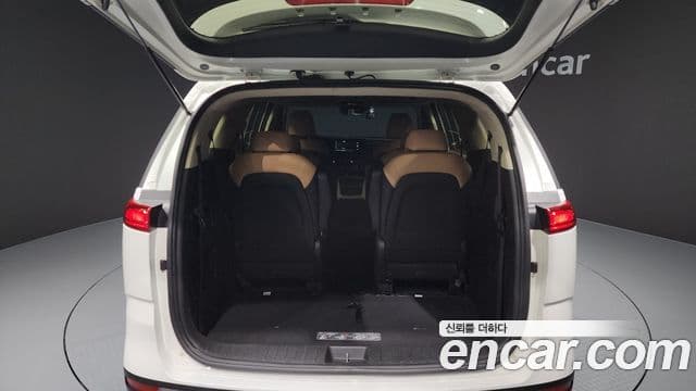 Kia Carnival 2021 — Фото 20/20