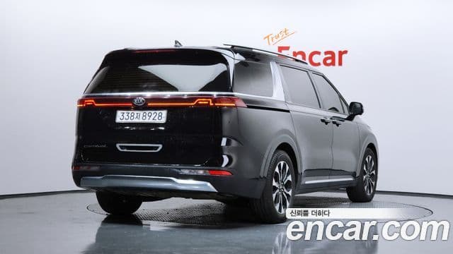 Kia Carnival 2020 — Фото 2/20