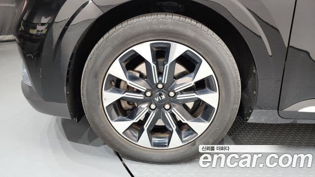 Kia Carnival 2020 — Фото 5/20
