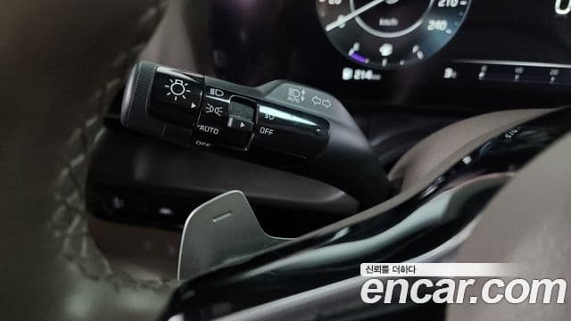 Kia Carnival 2020 — Фото 17/20