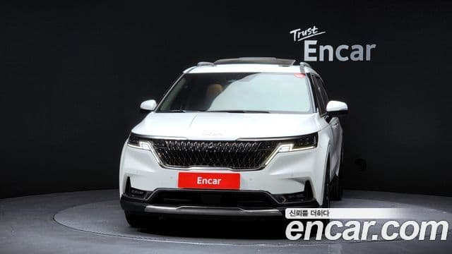 Kia Carnival 2022 — Фото 3/20