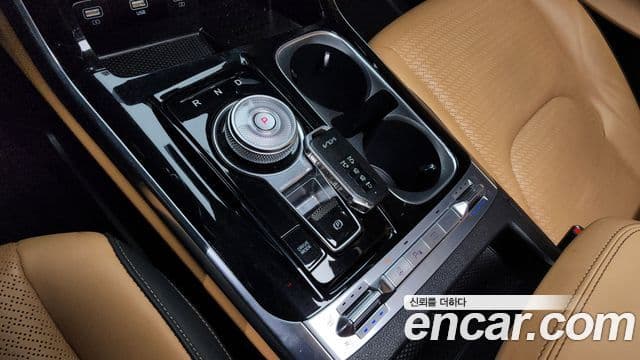 Kia Carnival 2022 — Фото 9/20