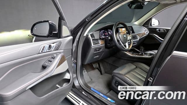 BMW X5 2021 — Фото 10/20