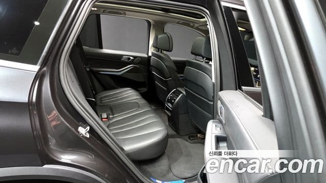 BMW X5 2021 — Фото 12/20