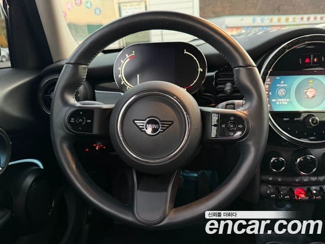 Mini Cooper S 2022 — ფოტო 11/16