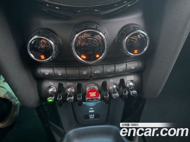 Mini Cooper S 2022 — ფოტო 14/16