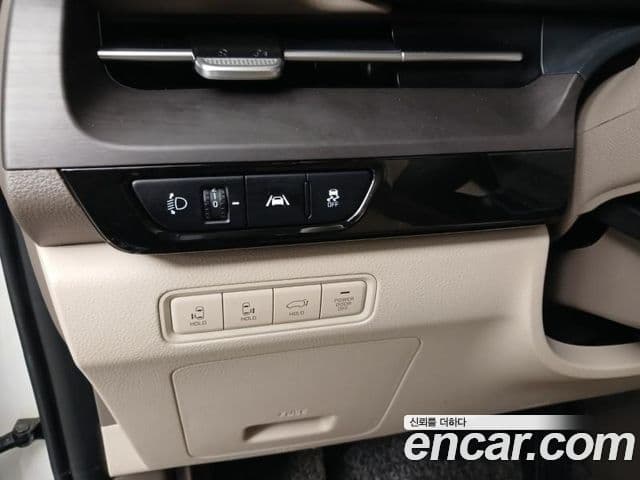 Kia Carnival 2021 — Şəkil 12/20