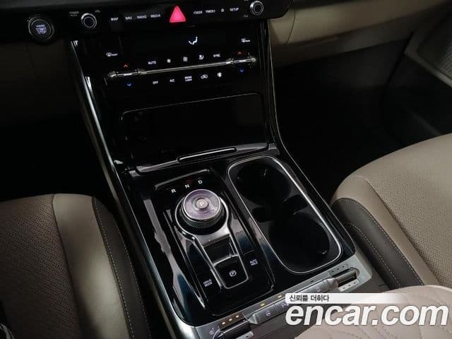 Kia Carnival 2021 — Şəkil 15/20