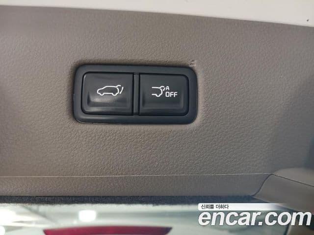 Kia Carnival 2021 — Şəkil 17/20