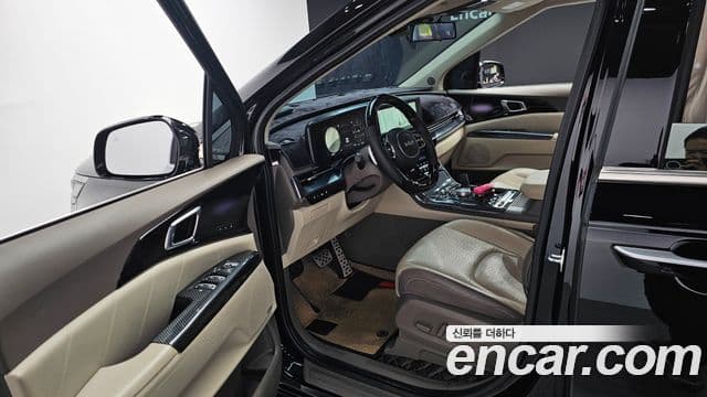 Kia Carnival 2021 — Photo 13/20