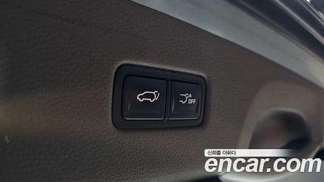Kia Carnival 2021 — Photo 19/20