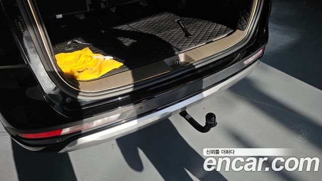 Kia Carnival 2021 — Photo 1/20