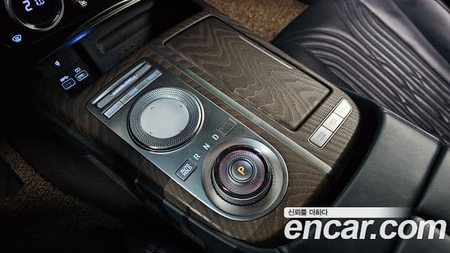Genesis Electrified G80 2020 — Şəkil 9/20