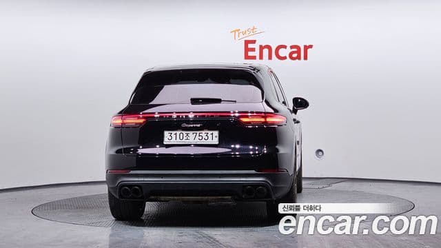 Porsche Cayenne 2019 — Photo 3/20