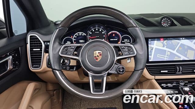 Porsche Cayenne 2019 — Photo 4/20