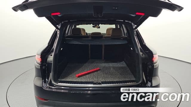 Porsche Cayenne 2019 — Photo 19/20