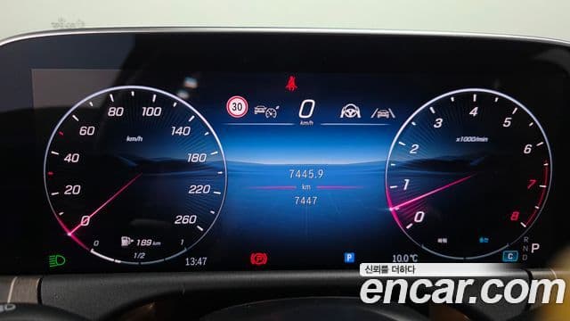Mercedes-Benz E-Class 2024 — ფოტო 14/20