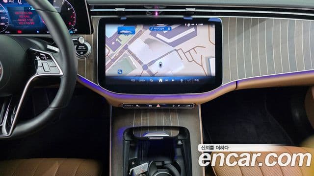 Mercedes-Benz E-Class 2024 — ფოტო 6/20