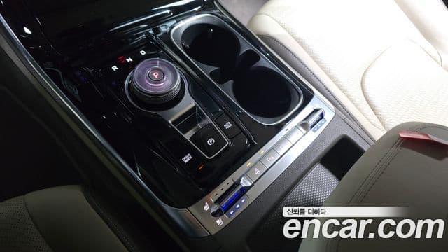 Kia Carnival 2022 — Şəkil 9/20