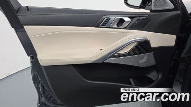 BMW X6 2022 — ფოტო 18/20