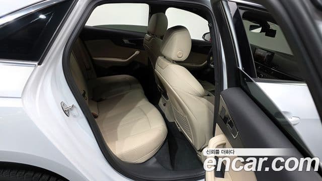 Audi A4 2022 — ფოტო 12/20