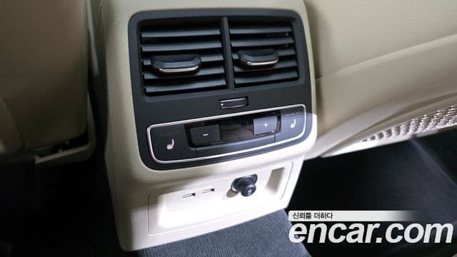 Audi A4 2022 — ფოტო 18/20