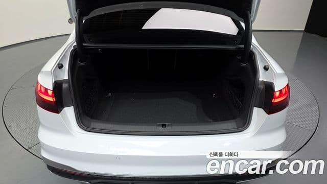 Audi A4 2022 — ფოტო 20/20