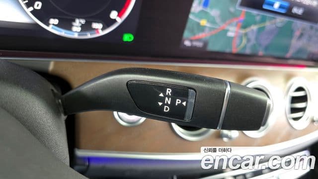 Mercedes-Benz E-Class 2019 — Şəkil 9/20