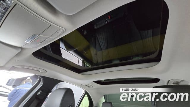 Mercedes-Benz E-Class 2019 — Şəkil 18/20