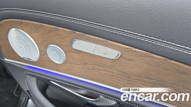 Mercedes-Benz E-Class 2019 — Şəkil 19/20