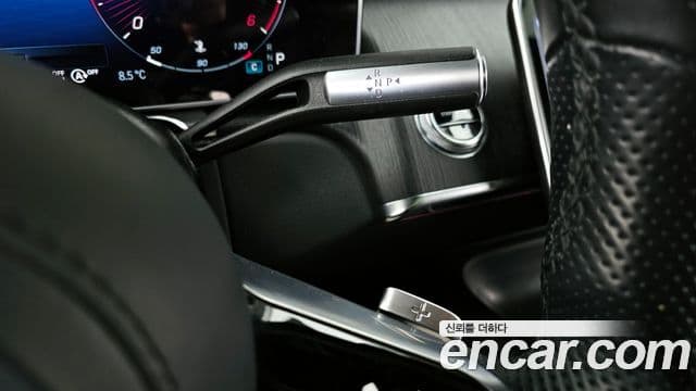 Mercedes-Benz S-Class 2022 — Photo 8/20