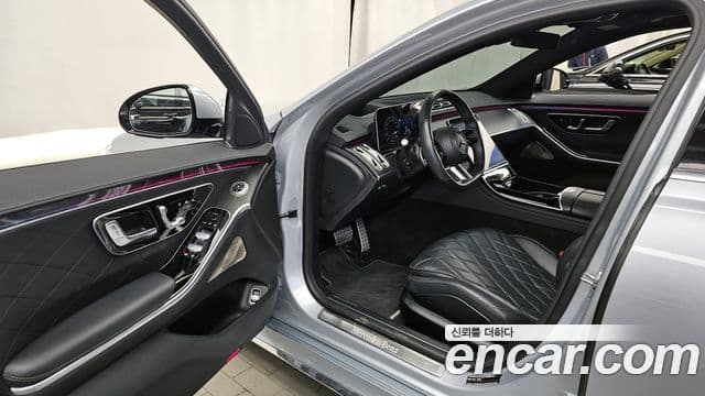 Mercedes-Benz S-Class 2022 — Photo 7/20