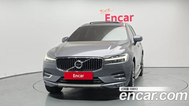 Volvo XC60 2021 — Photo 2/20