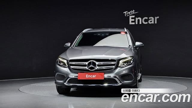 Mercedes-Benz GLC-Class 2019 — Photo 16/20