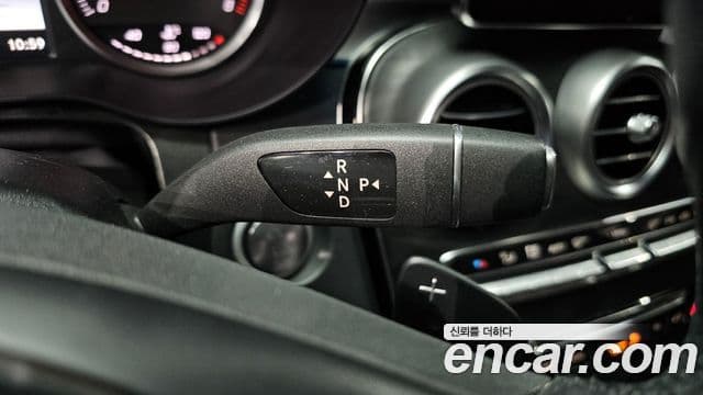 Mercedes-Benz GLC-Class 2019 — Photo 18/20