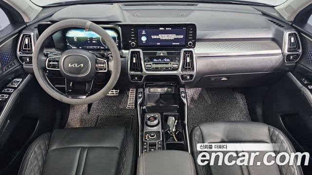 Kia Sorento 2023 — Photo 12/20
