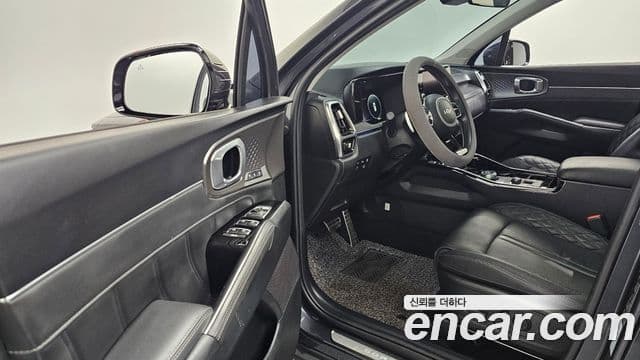 Kia Sorento 2023 — Photo 9/20