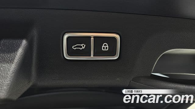 Kia Sorento 2023 — Photo 17/20