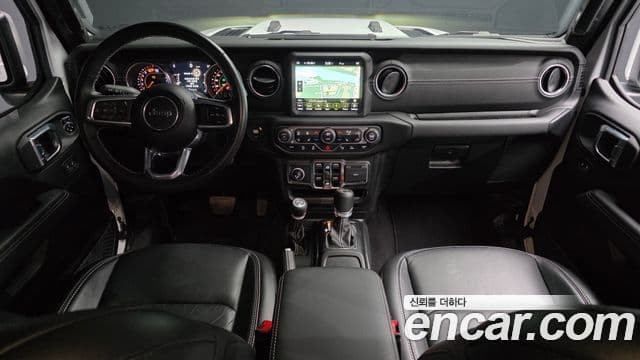 Jeep Wrangler 2021 — Şəkil 7/20