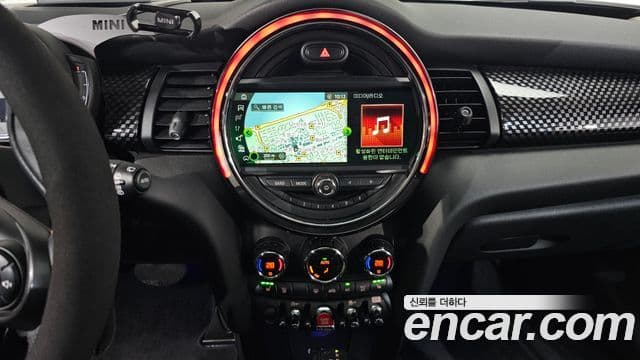 Mini Cooper S 2018 — Фото 14/20