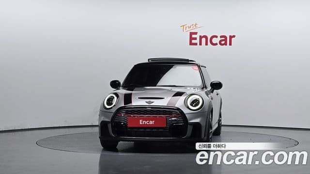 Mini Cooper S 2023 — Фото 3/20